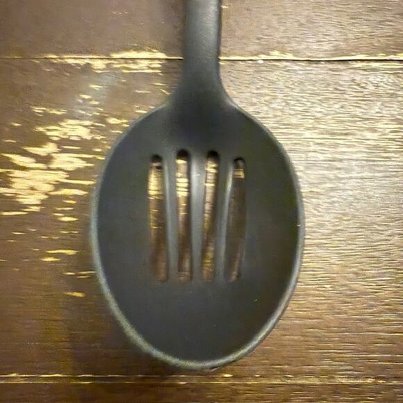 KitchenAid Slotted Spoon Silicone Black - Picture 3 of 5